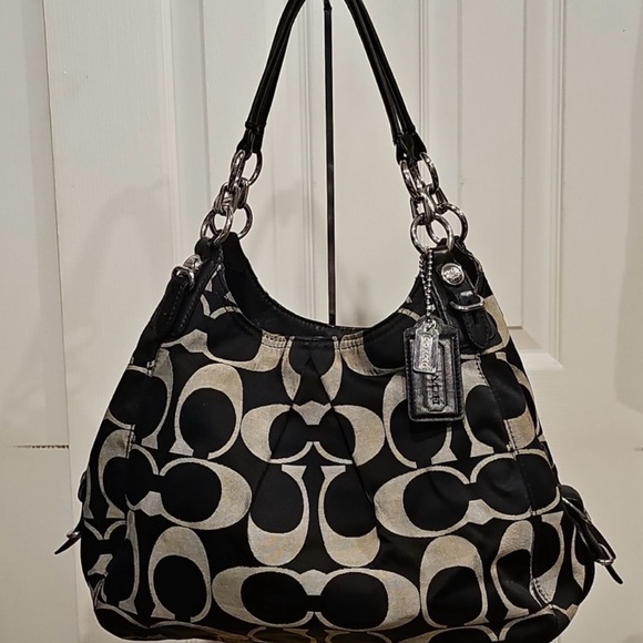 COACH Kristen Signature Canvas Hobo w/ COA - Picture 1 of 12